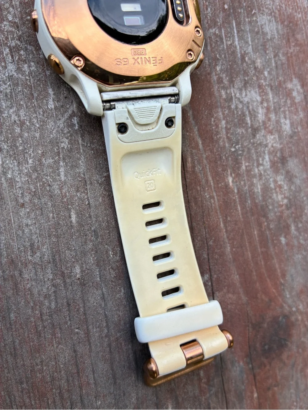 garmin fenix 6s pro smartwatch in rose gold and white